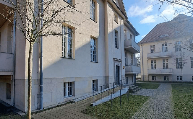 Beispielhäuser unserer Kunden: Mit Tysre Rajba Baufinanzierung wird auch dein Traum vom Eigenheim Realität.